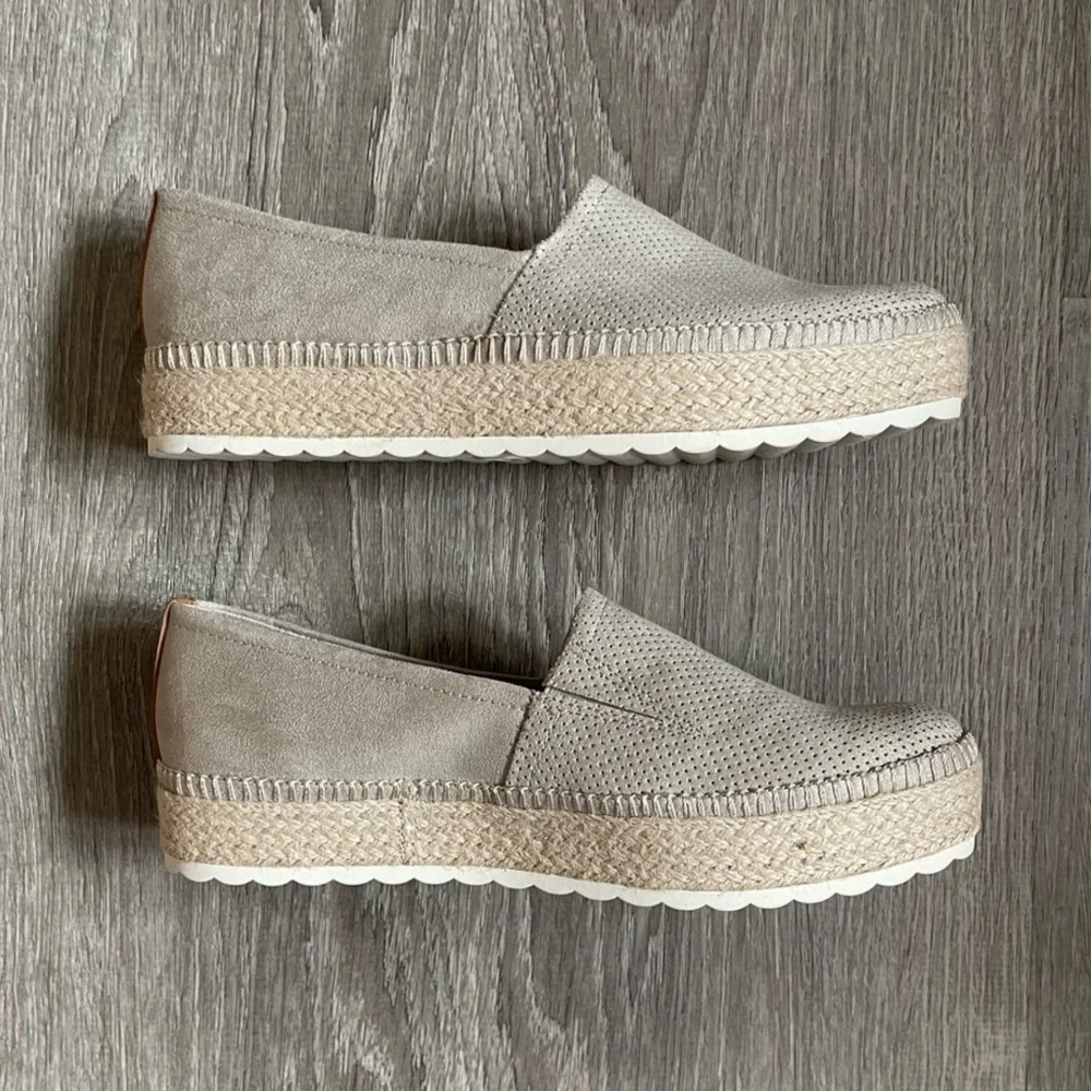 Dr. Scholl's Light Gray Espadrille Slip-Ons.